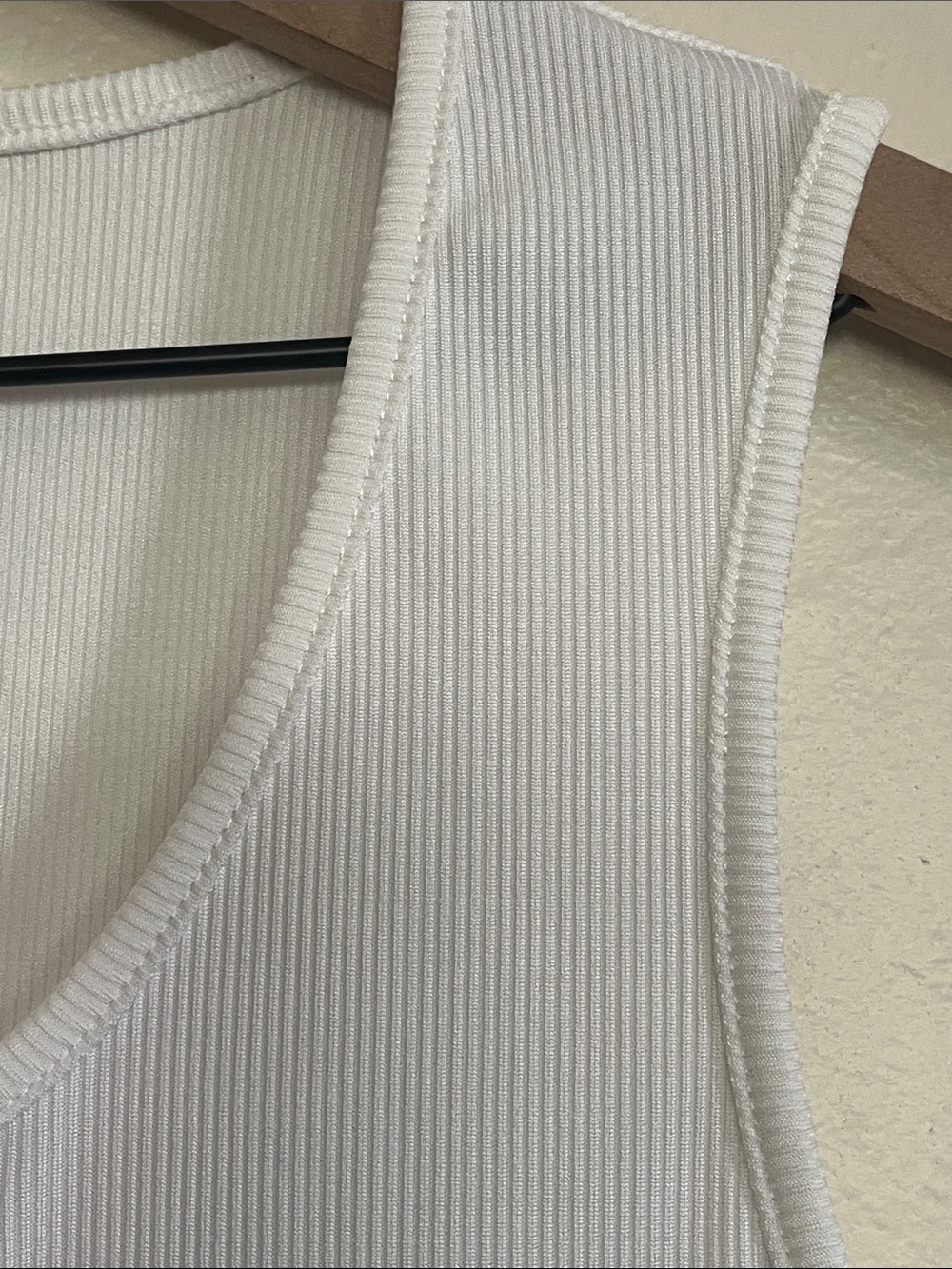 SHEIN White Ribbed Tank with Gold-Tone Buttons - Picture 6 of 8